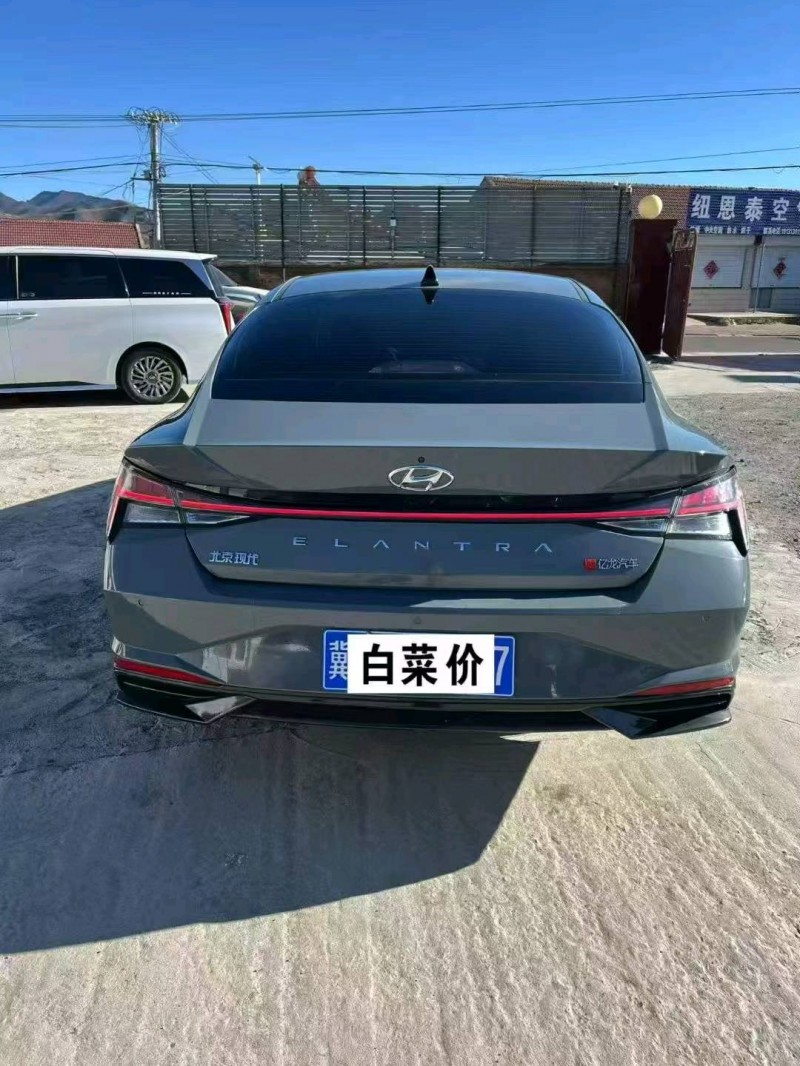 张家口22年现代伊兰特3