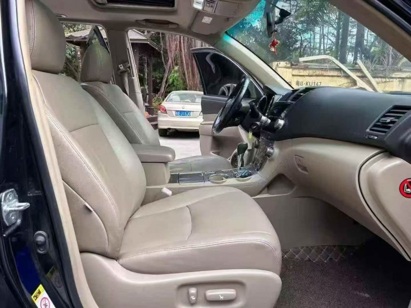 珠海14年丰田汉兰达6