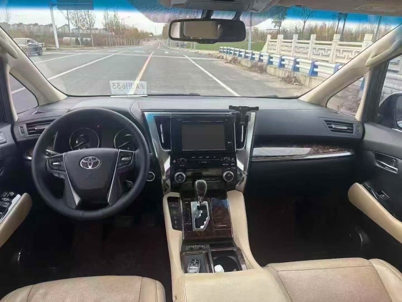 郑州18年丰田埃尔法6