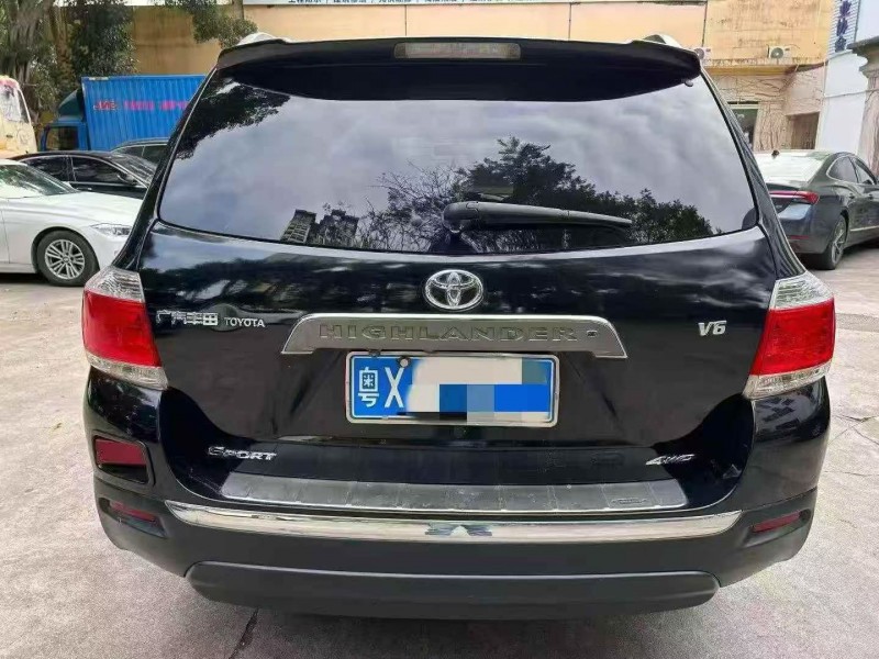 珠海14年丰田汉兰达9