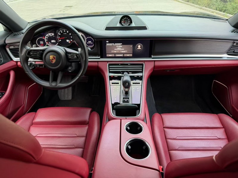 唐山23年保时捷帕拉梅拉5