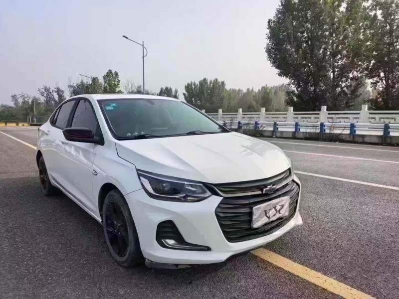 郑州20年雪佛兰科沃兹2