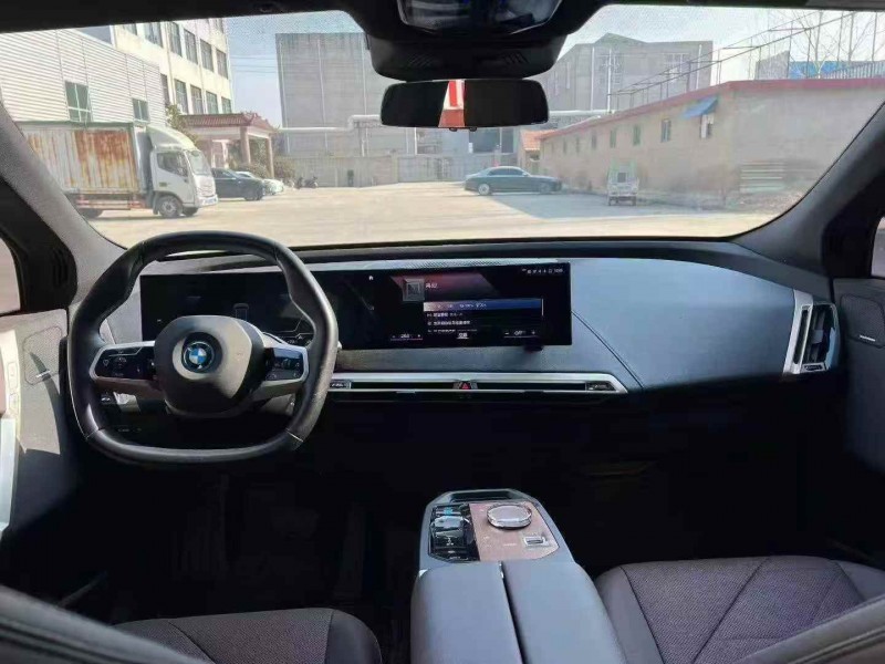 淄博23年宝马IX5