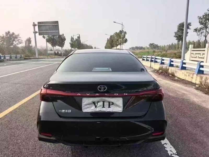 郑州25年丰田亚洲龙9