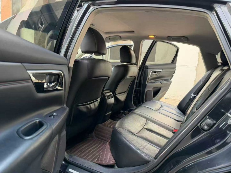 徐州18年日产天籁8