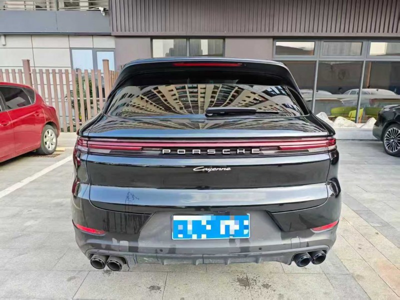 徐州24年保时捷卡宴9