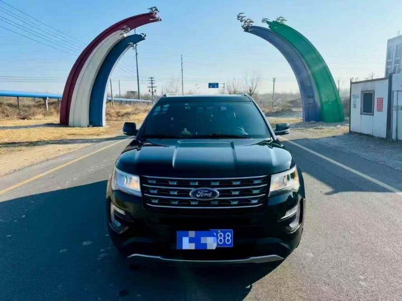 淄博18年福特探险者1