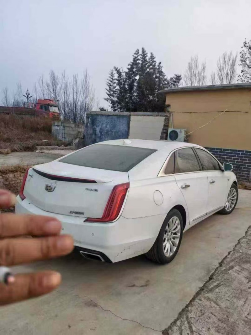 济宁19年凯迪拉克XTS2