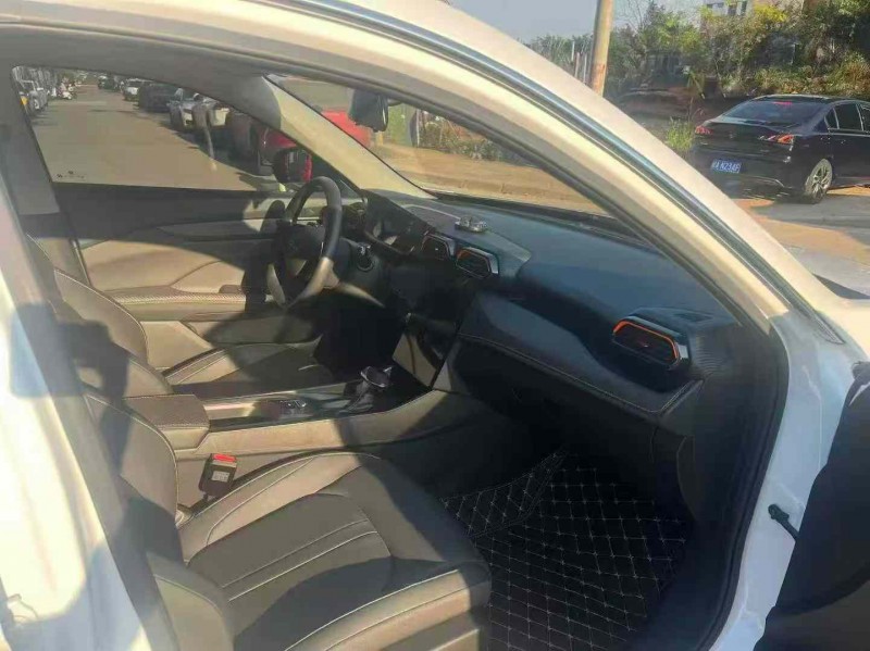 南宁24年东风奕炫6