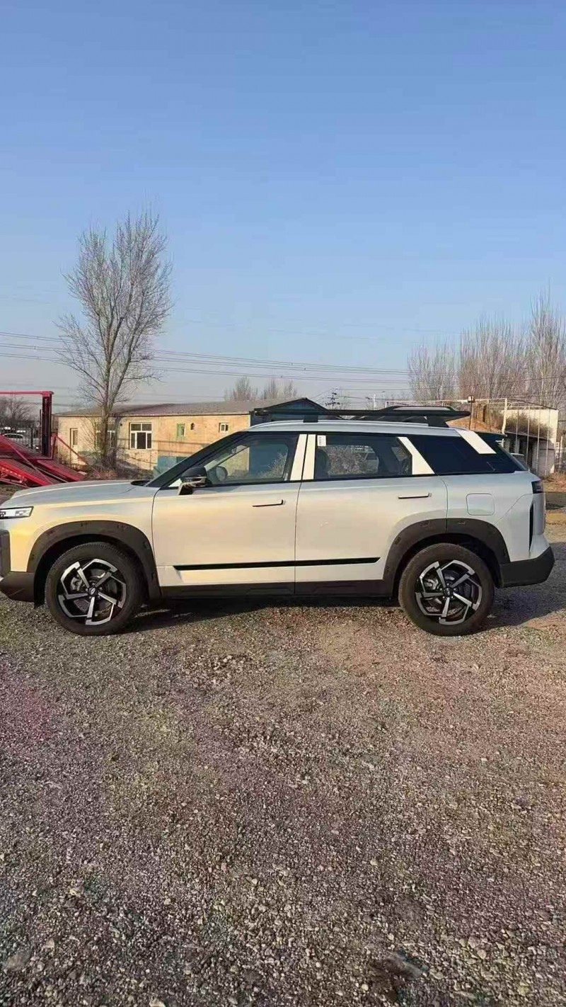 唐山26年奇瑞探索8