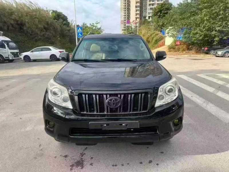 南宁11年丰田普拉多1