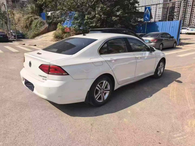 南宁18年大众凌渡7