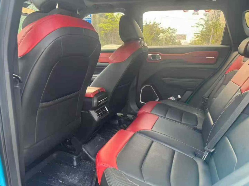 南宁21年吉利icon6