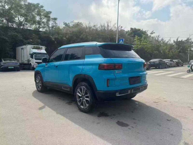 南宁21年吉利icon8