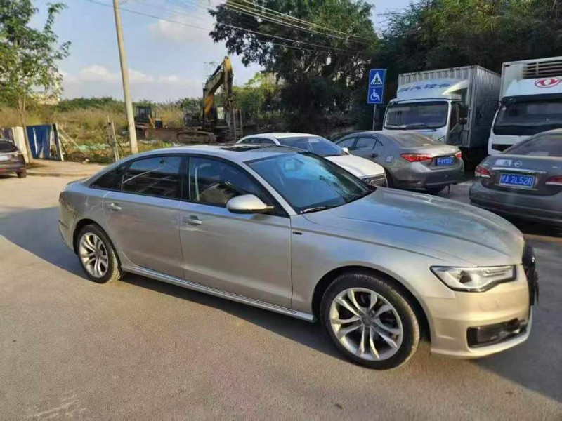 南宁21年奥迪A6L3