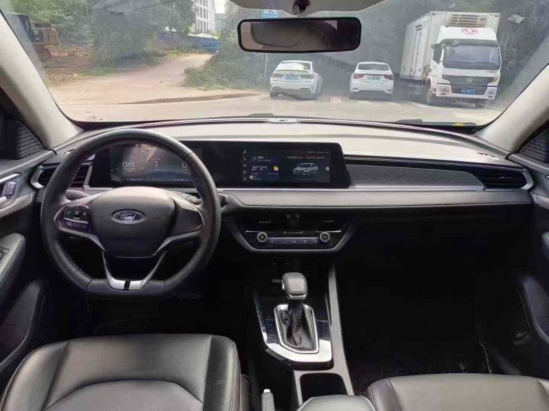 南宁22年福特福睿斯5