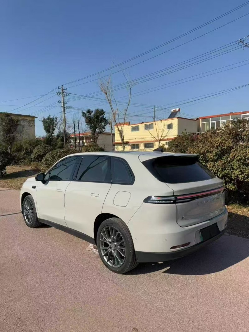 枣庄24年零跑汽车C107