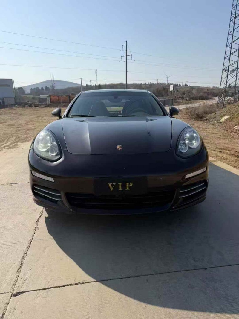 淮南14年保时捷帕拉梅拉1