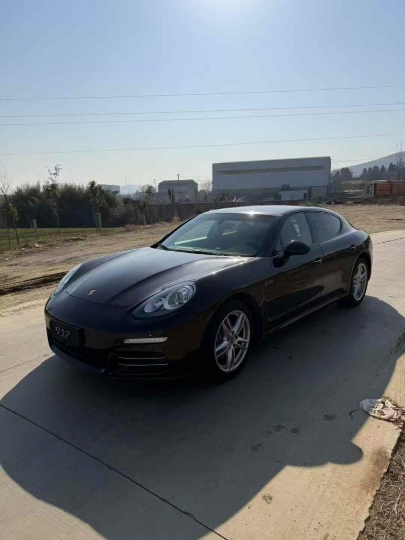 淮南14年保时捷帕拉梅拉2