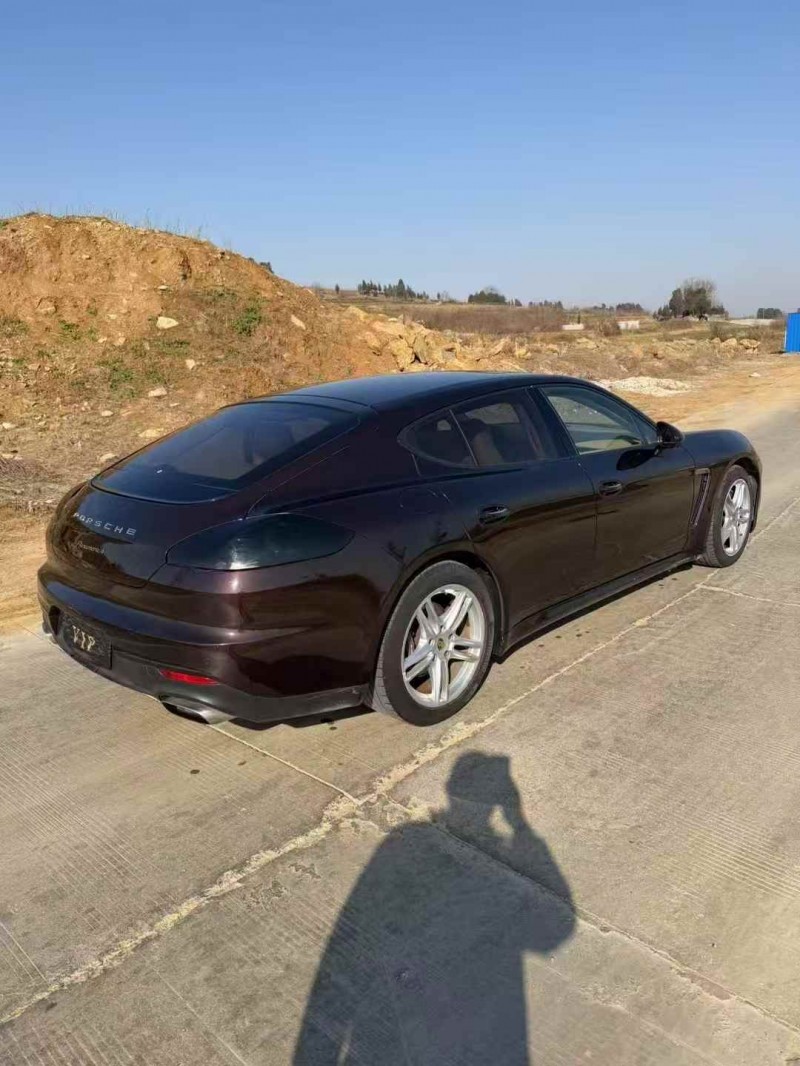淮南14年保时捷帕拉梅拉7