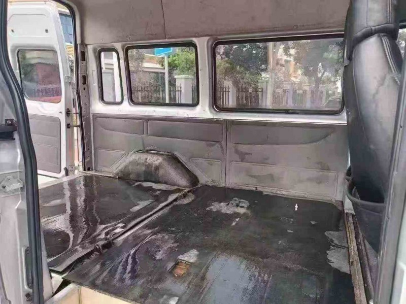 南宁16年福特全顺5