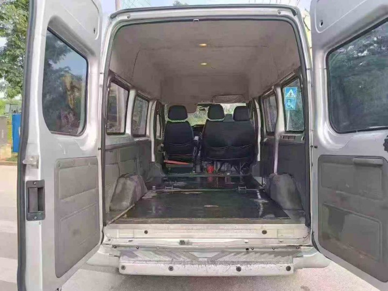 南宁16年福特全顺6