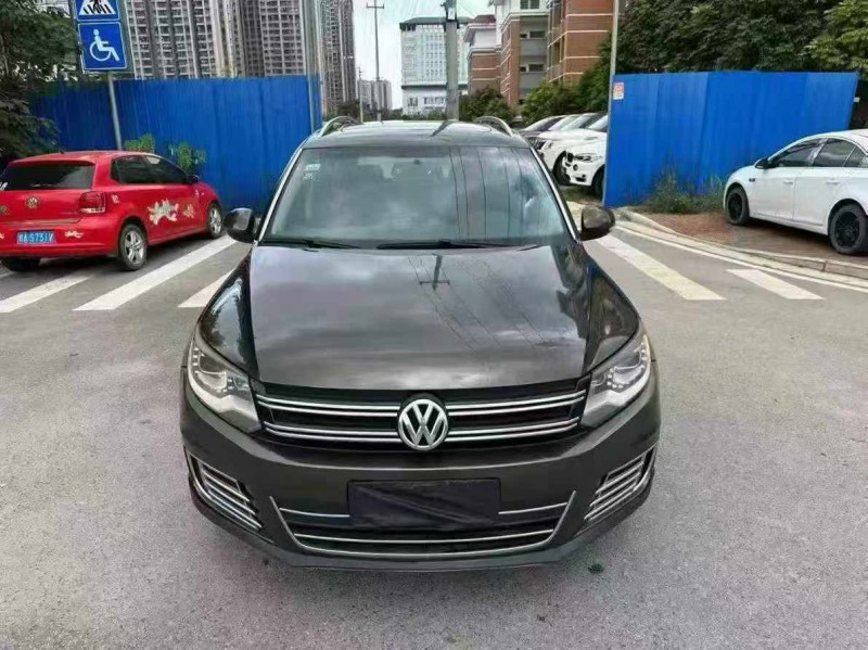 南宁14年大众途观1