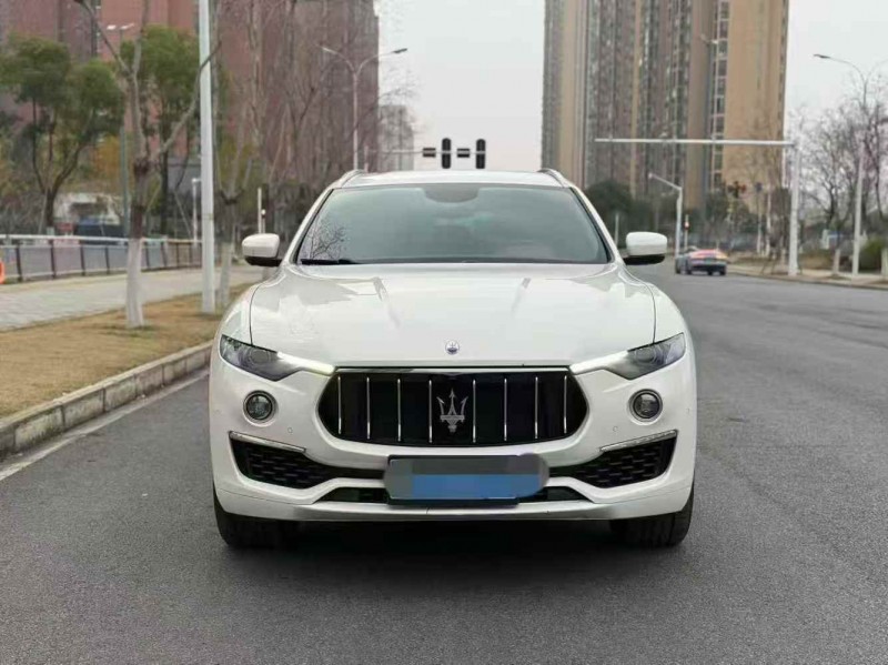 荆门20年玛莎拉蒂Levante1
