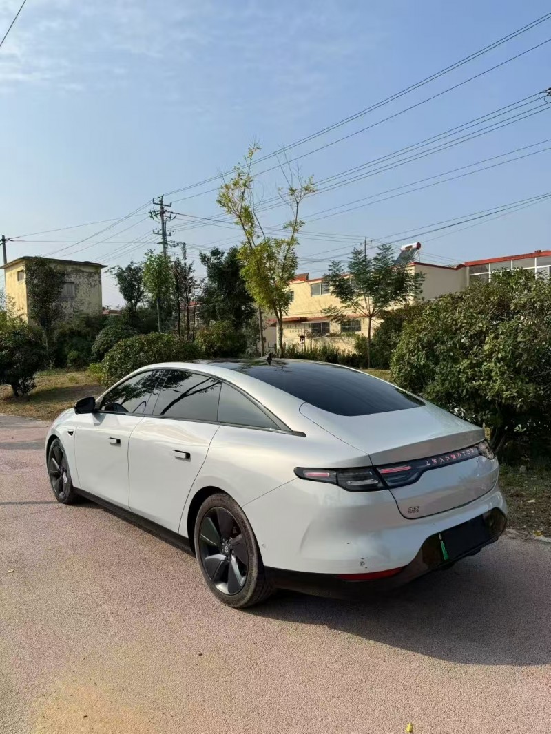 枣庄23年零跑汽车C017