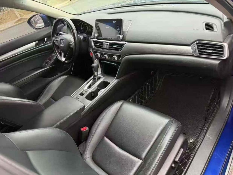 邵阳20年本田雅阁6