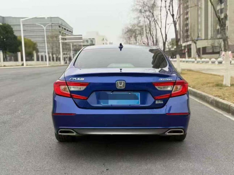 邵阳20年本田雅阁8