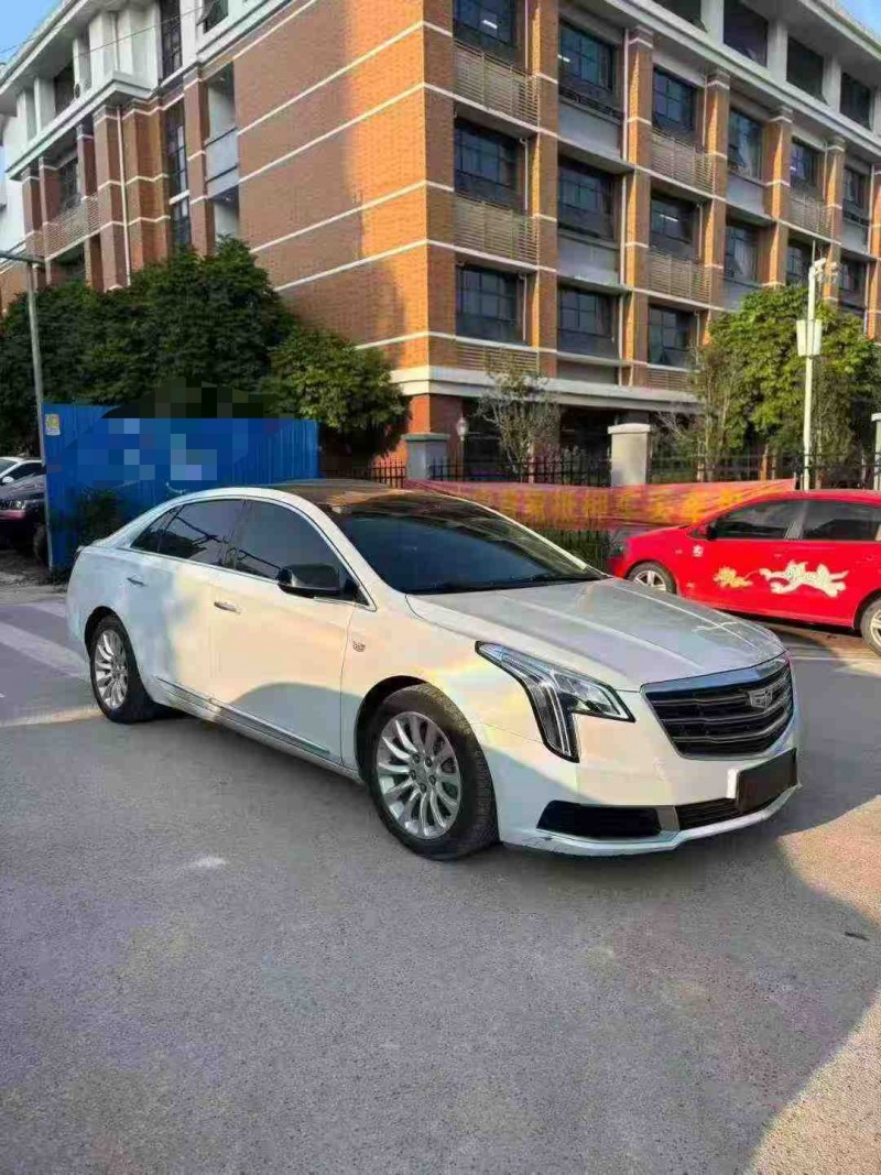 南宁18年凯迪拉克XTS3