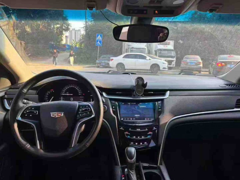 南宁18年凯迪拉克XTS5