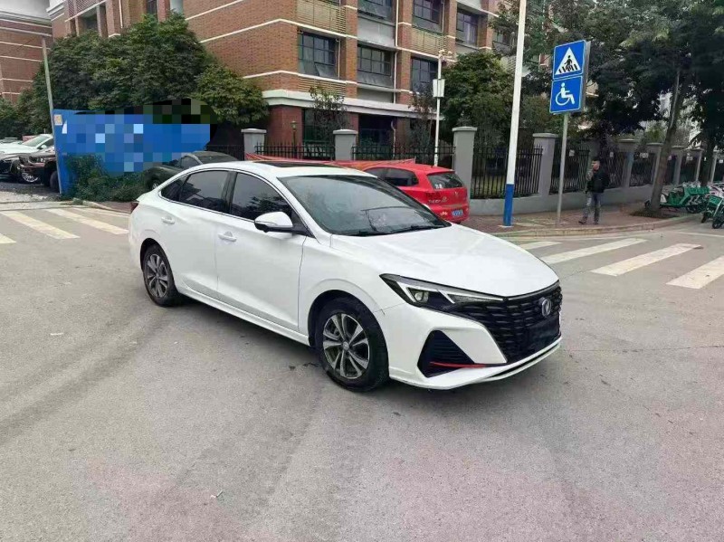 南宁23年长安汽车逸动2