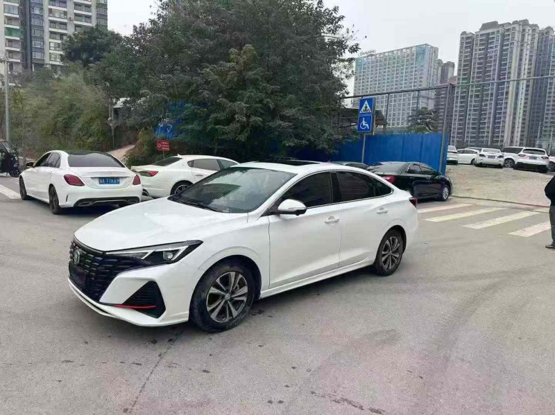 南宁23年长安汽车逸动3