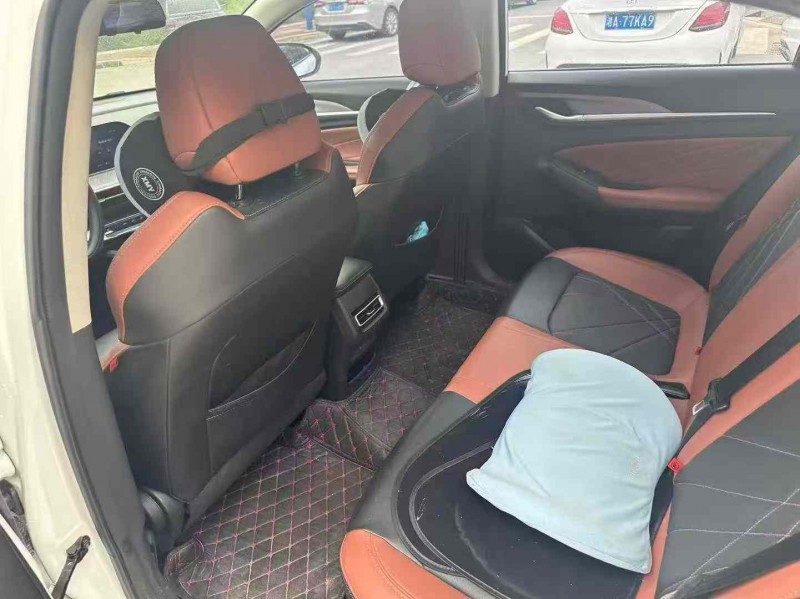 南宁23年长安汽车逸动6