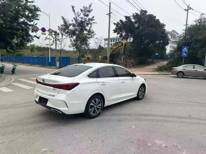 南宁23年长安汽车逸动7