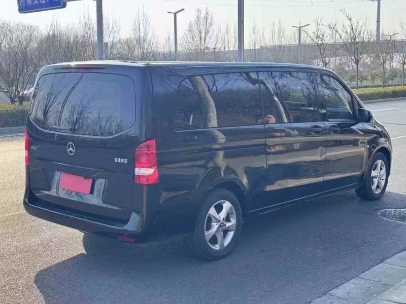 开封20年奔驰威霆8