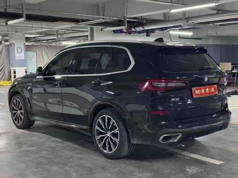 开封21年宝马X58