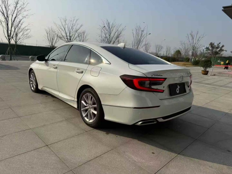 常州23年本田雅阁8