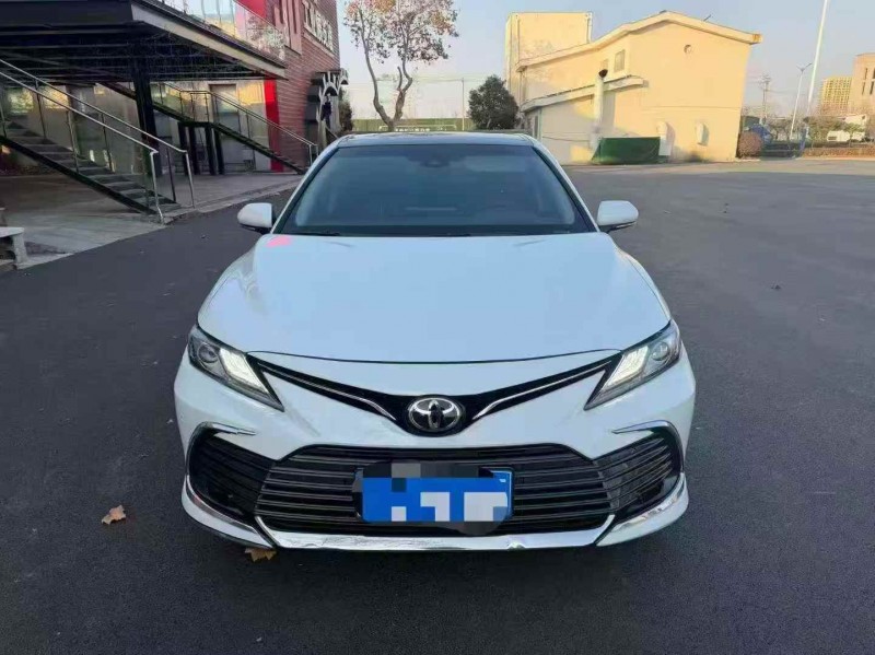 东营22年丰田凯美瑞1