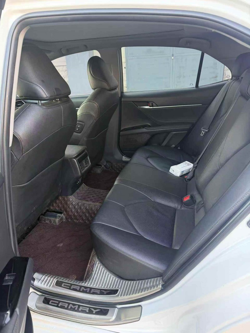 东营22年丰田凯美瑞6