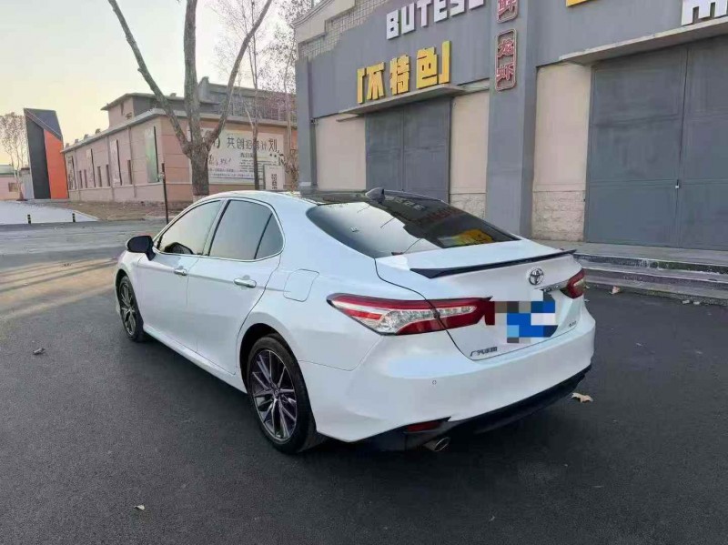 东营22年丰田凯美瑞7