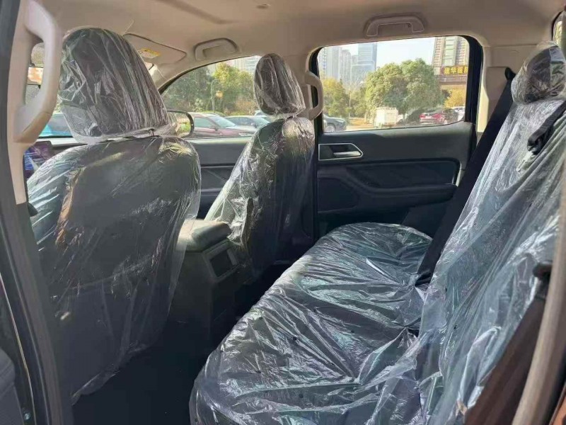 十堰26年长城汽车炮 皮卡5