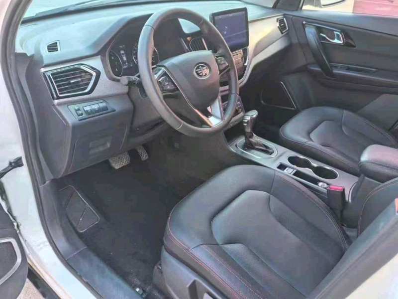 邢台17年一汽森雅4