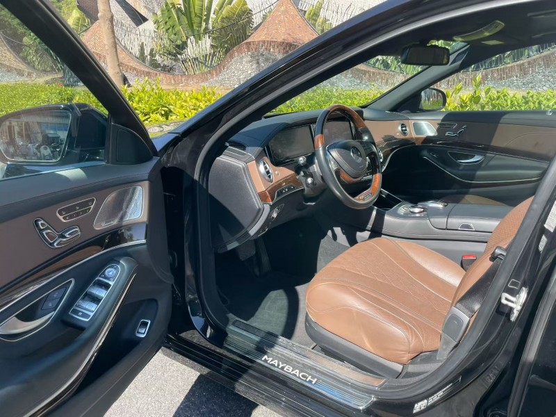 深圳17年奔驰迈巴赫S级4