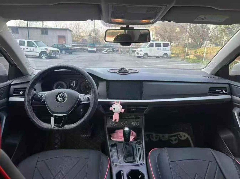 湖州21年大众朗逸6