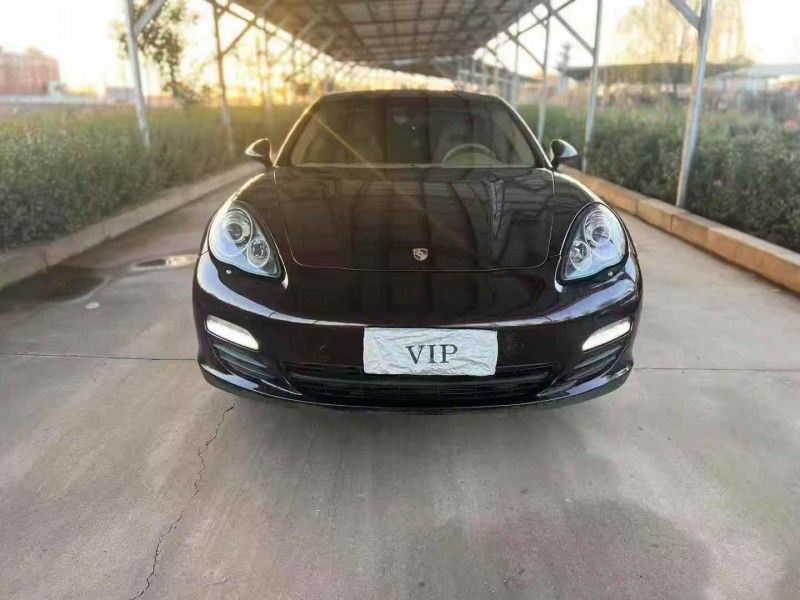 枣庄13年保时捷帕拉梅拉1