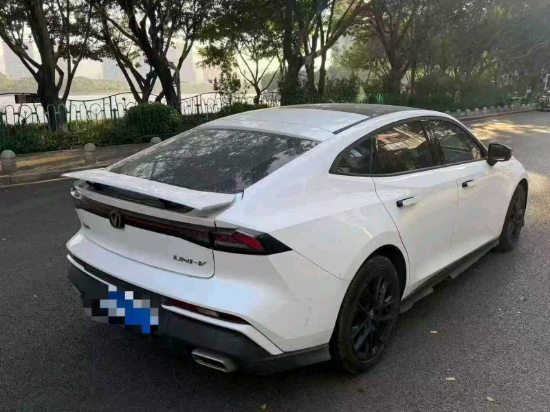 衢州25年长安汽车UNI7