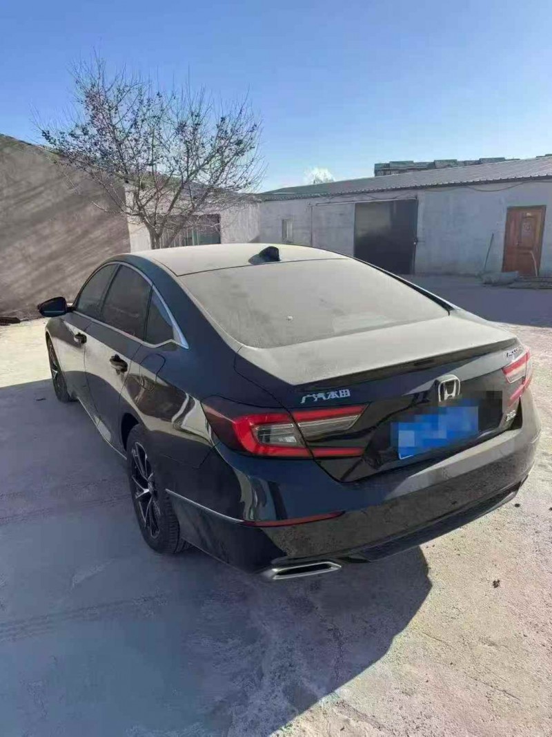 呼伦贝尔23年本田雅阁8